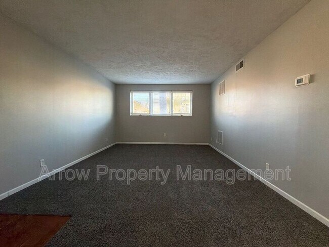 Photo - 3840 S 46th St