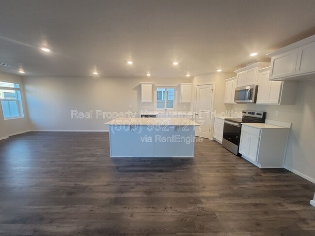 Photo - 611 S Zeelar St