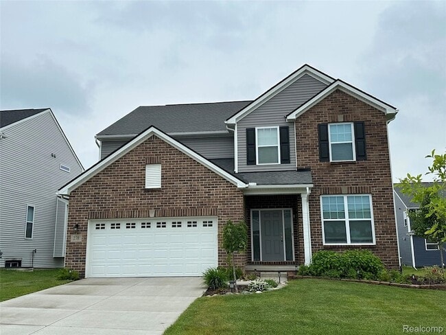 Photo - 278 Springview St