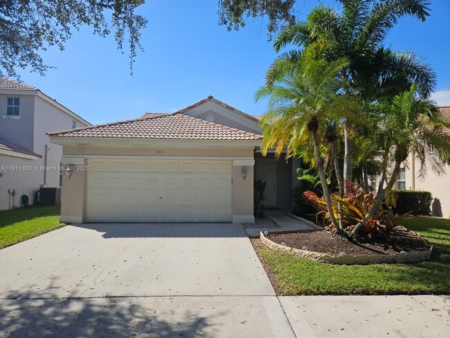 Building Photo - 900 Savannah Falls Dr