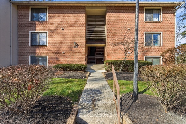 Building Photo - 113 Echelon Rd Unit 1