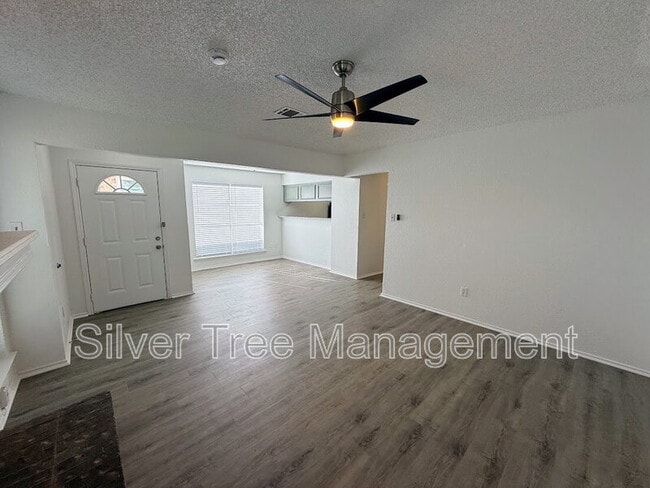 Photo - 2326 Summer Pl Dr