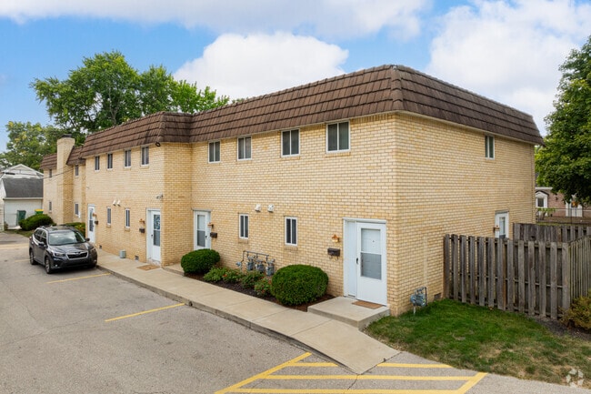 Photo - Auburn West Apartments