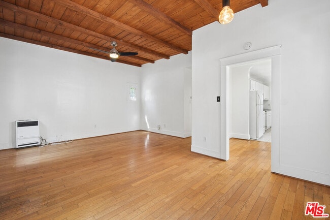 Photo - 2515 Elsinore St