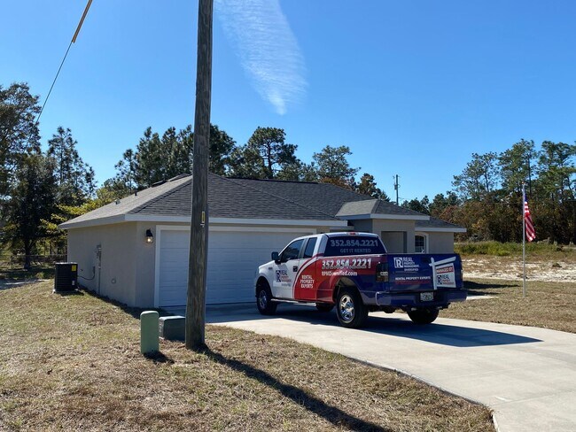 Photo - SW Ocala Neighborhood 3/2/2 **WON'T LAST**
