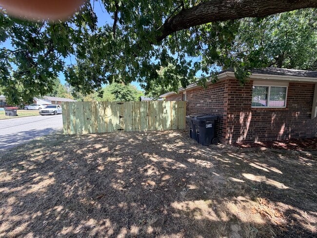 Photo - 2506 Jo Ave