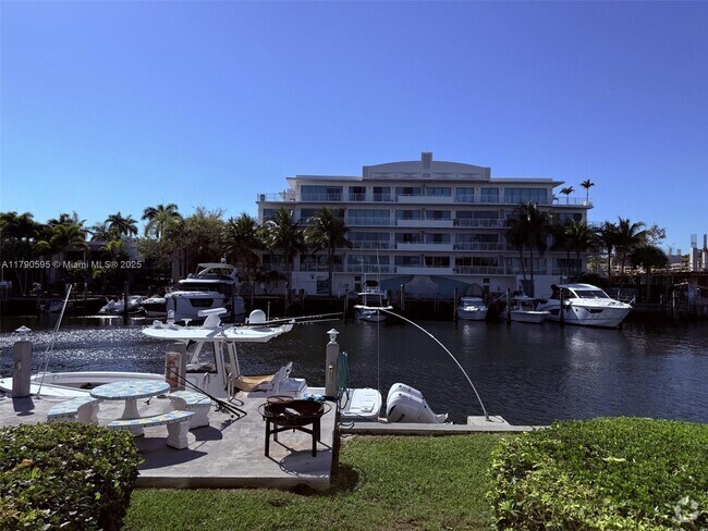 Building Photo - 180 Isle of Venice Dr Unit 105 Rental