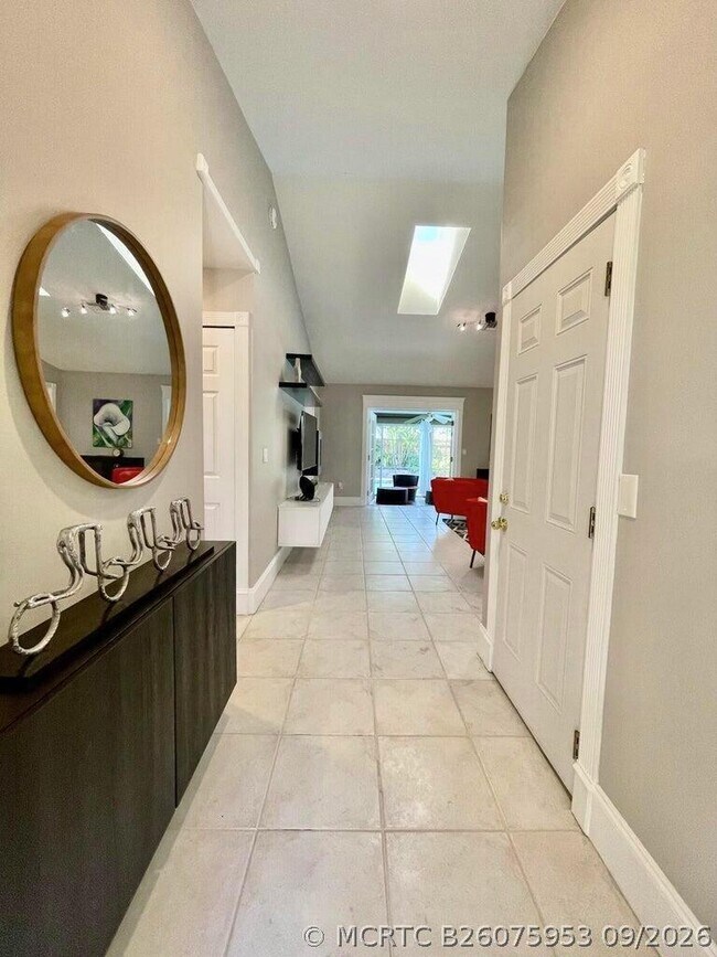 1259 Denlow Ln