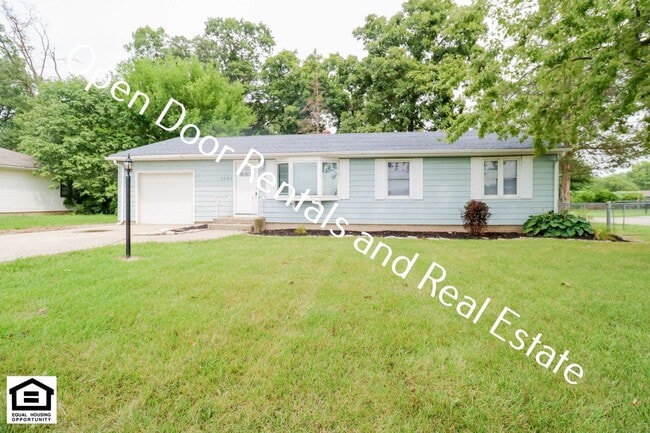 Building Photo - 5683 St Joe Center Rd Rental