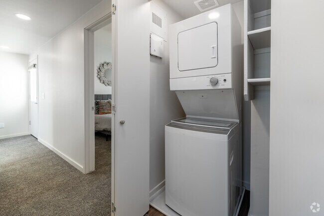 3BR, 2.5BA - 1,187SF - Laundry Area