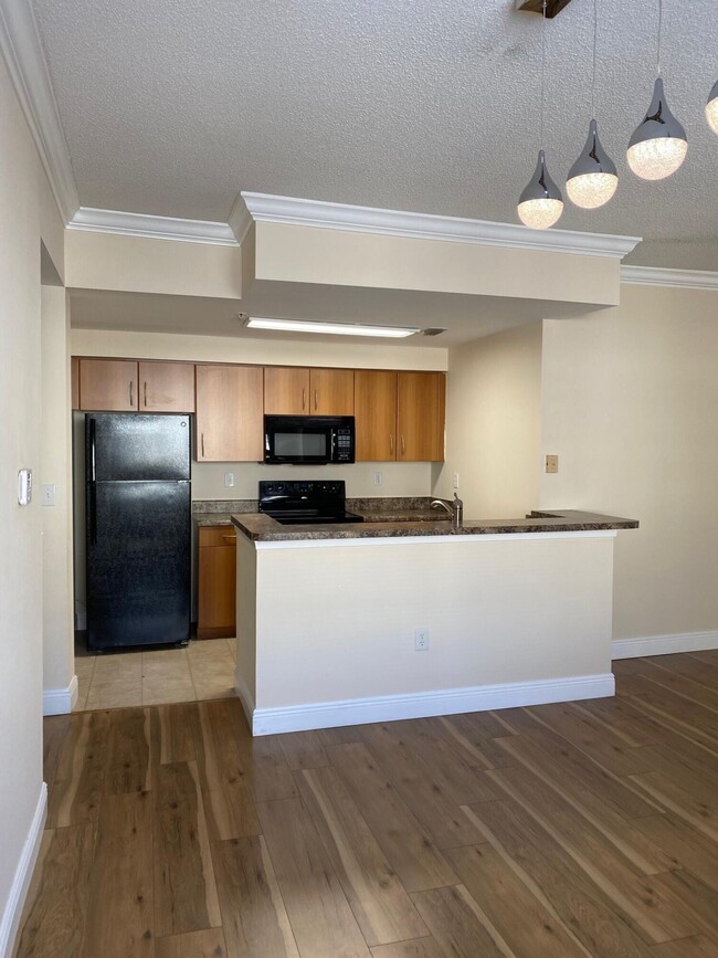 Photo - 5960 W Sample Rd Unidad 208