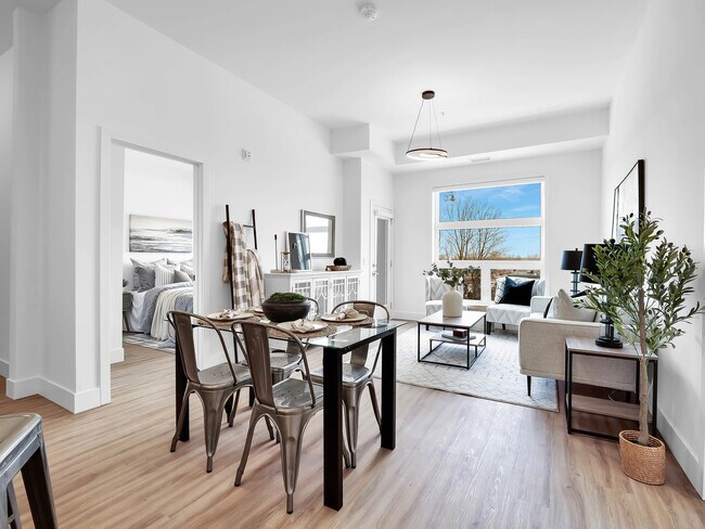 Building Photo - Uptown Gainsborough