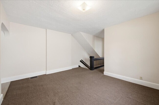 Photo - 5334 E Washington St Unit 5334 E Washington St -  3