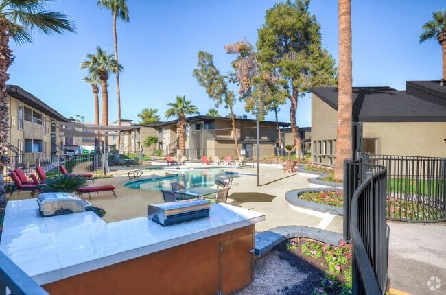 Building Photo - The Vue on Camelback Rental