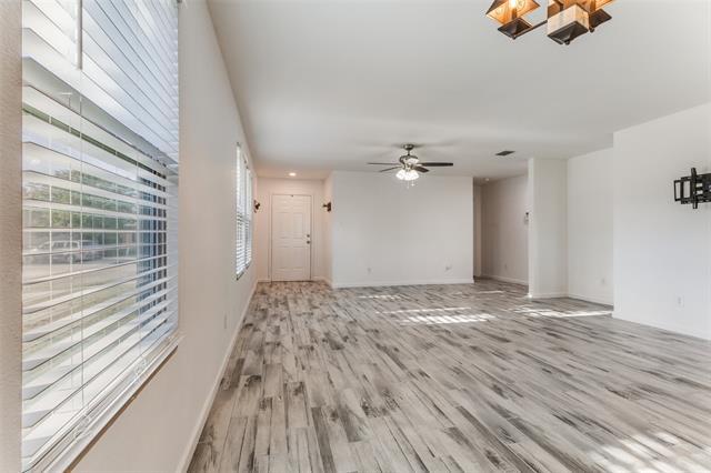 Photo - 1112 Day Dream Dr