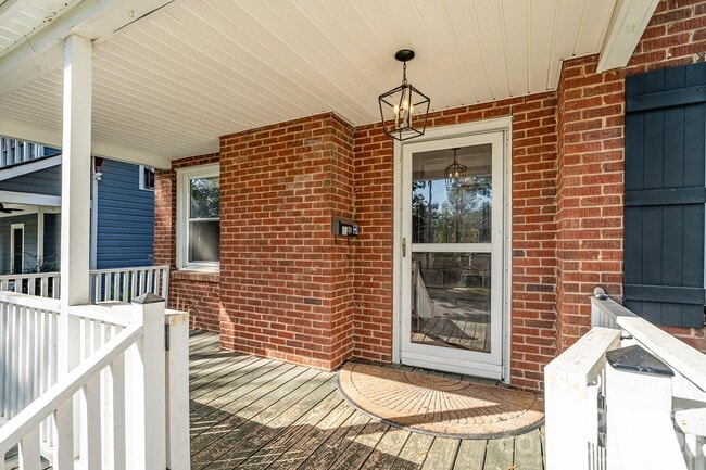Photo - 800 McDonald Ave