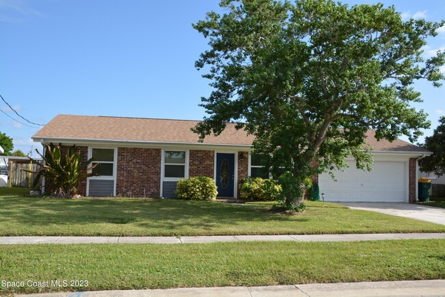 Building Photo - 1400 Glen Haven Dr Rental