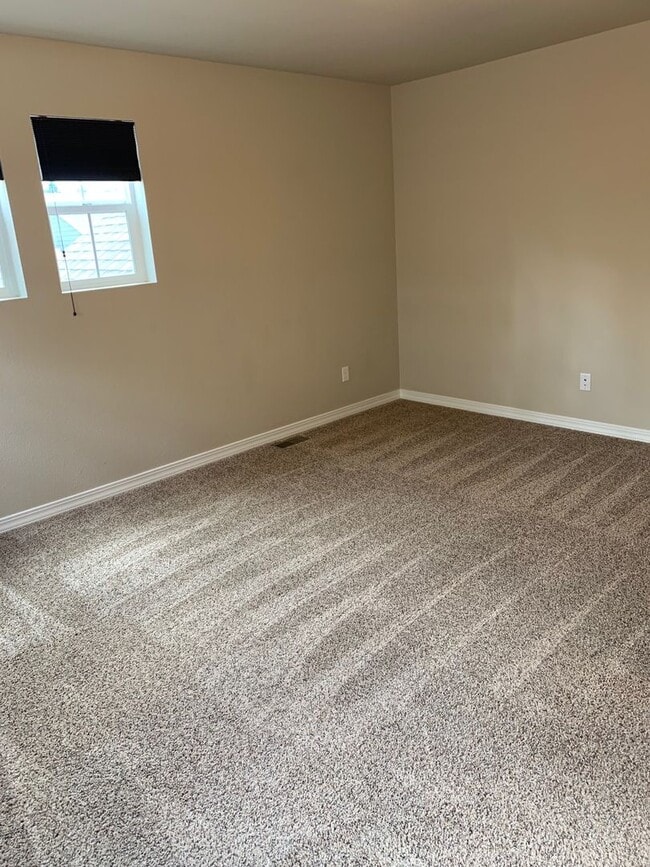 Photo - GORGEOUS NEWER TOWNHOME IN GOLD HILL MESA!!