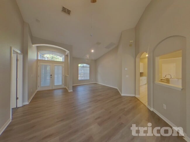 Photo - 9405 Sayre St