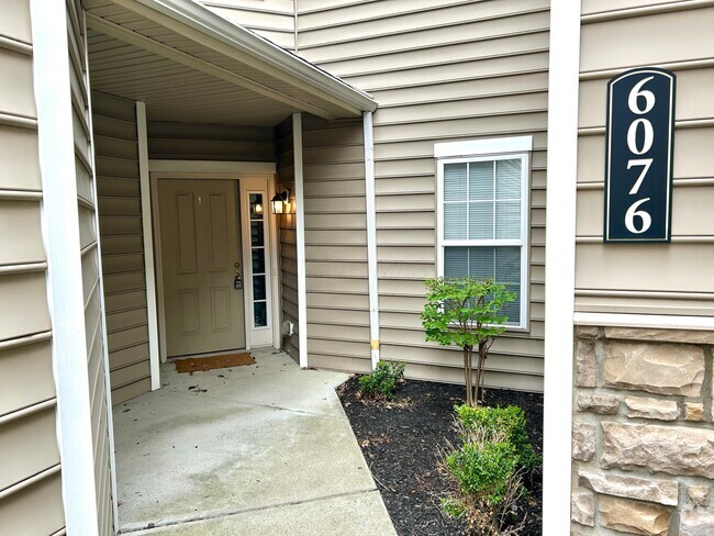 Building Photo - 6076 Sowerby Ln Rental