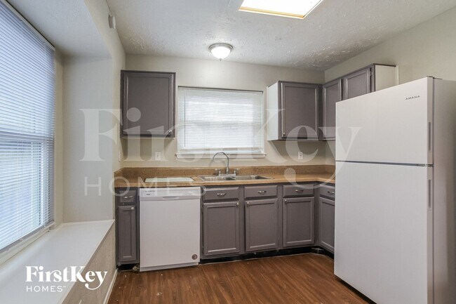 Photo - 22219 Diane Dr