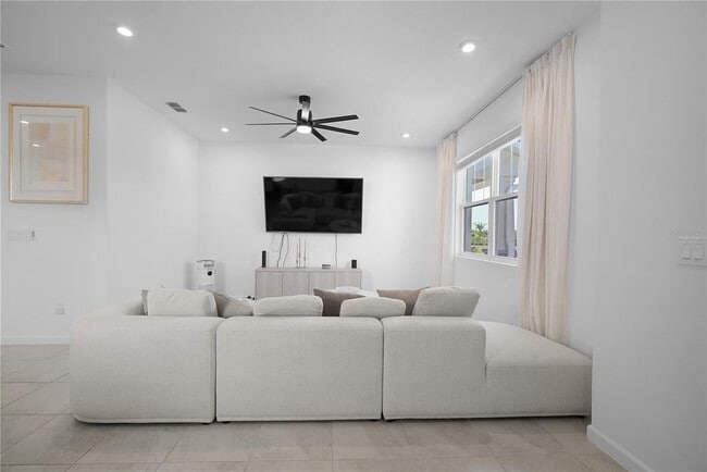 Photo - 3041 Douglas Fir Dr
