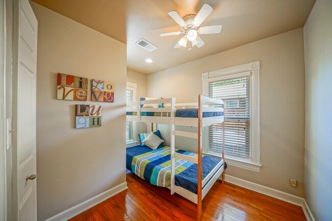 Photo - Oaklawn Weekender