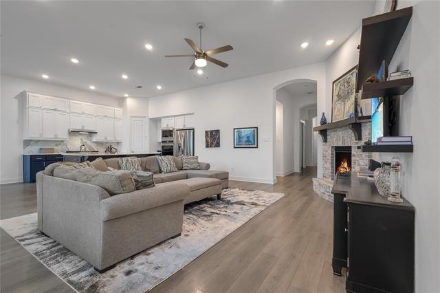 Photo - 610 Lavender Dr