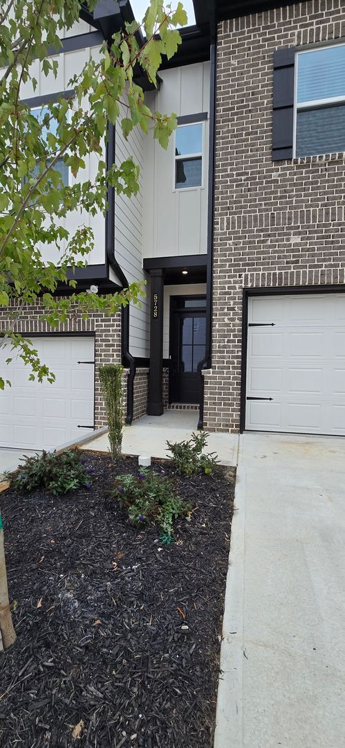 Photo - BRAND NEW Townhome in Tucker!
