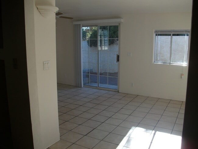 Photo - 2998 Kennewick Dr