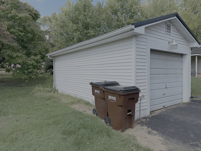 Photo - 121 Churchill Ave