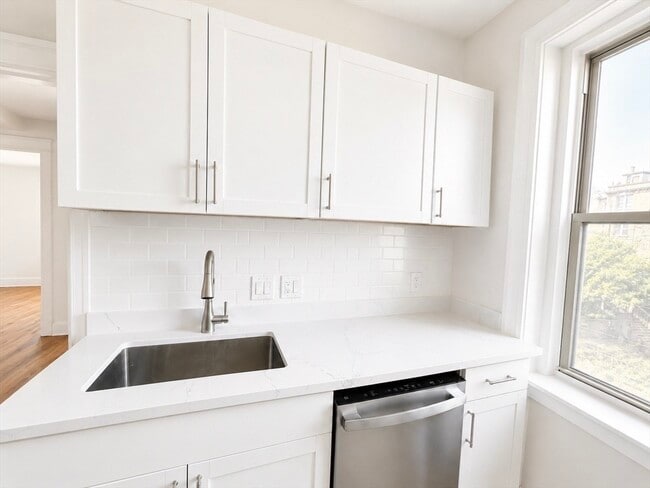 Photo - 15 Colborne Rd Unit PH