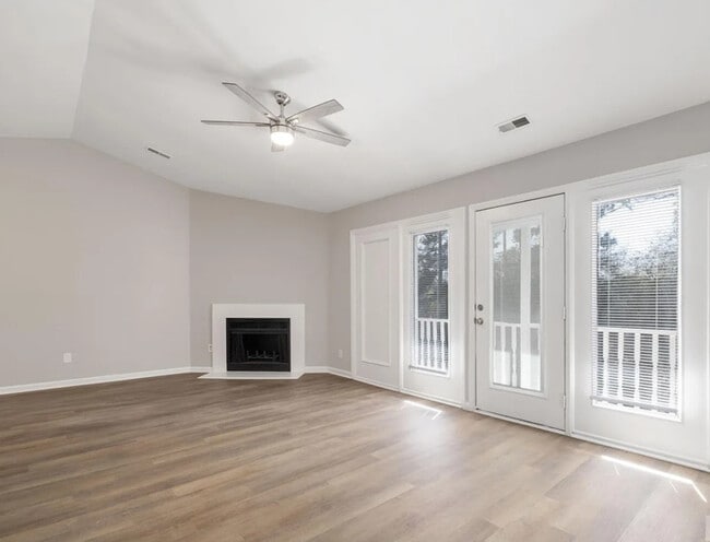 Photo - 6142 Meadow Rose Ln