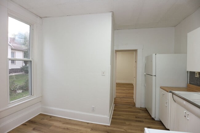 612 E Pike St