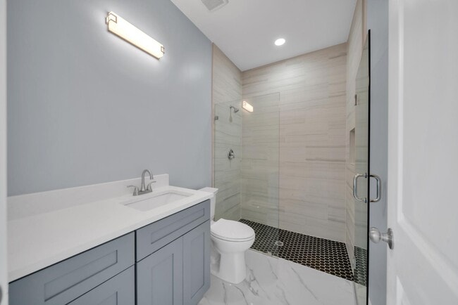 Photo - 104 Harry Ave S