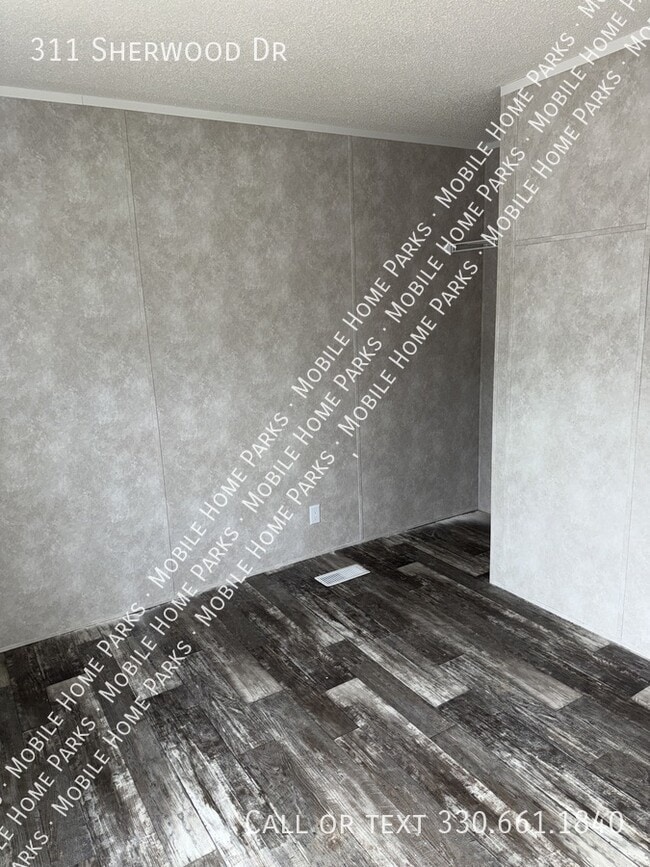 Photo - 311 Sherwood Dr