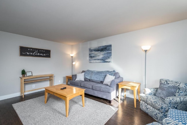 Photo - "Charming 2-Bed Oasis with 988 Sq Ft of Comfort in Cheyenne!"