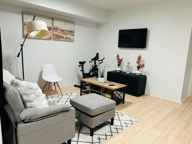 Photo - 1255 Raum St NE Unidad ID1388332P