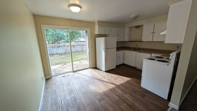 Photo - 2 bedroom 1 bath single level duplex