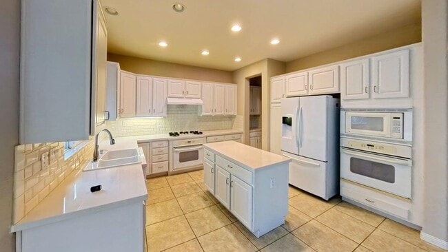 Photo - 7912 Hampshire Rd