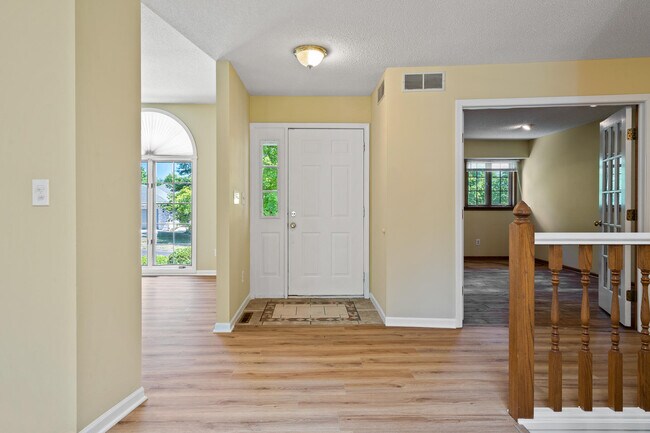 Photo - 2601 Hillshire Dr