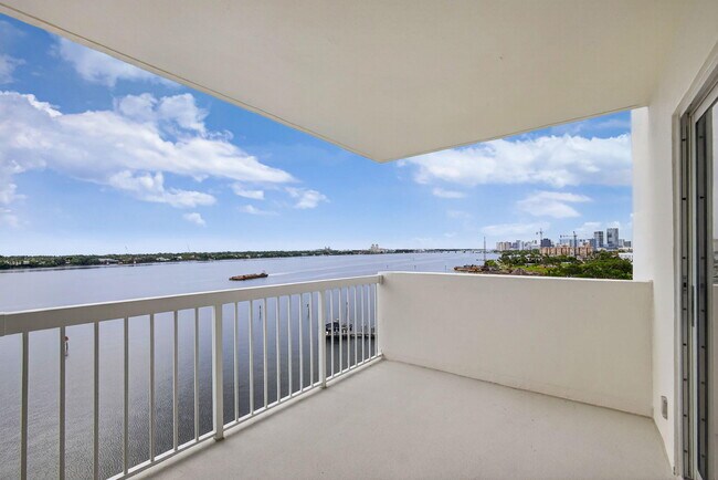 Photo - 2600 N Flagler Dr Unit 907