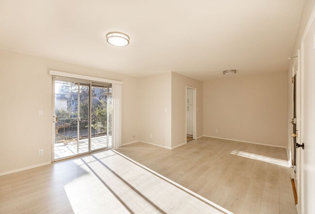 Photo - Briarwood Manor