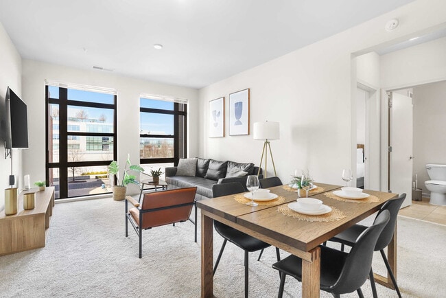 Building Photo - 305 10th Street South Rental