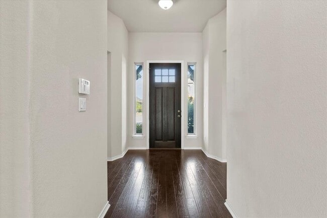 Photo - 532 Stone River Dr