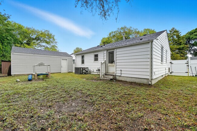 Photo - 837 Tifton St