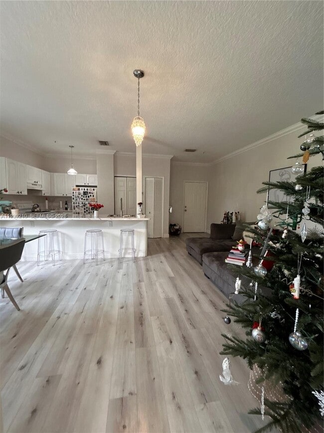 Photo - 2734 Bird Ave Unit 204