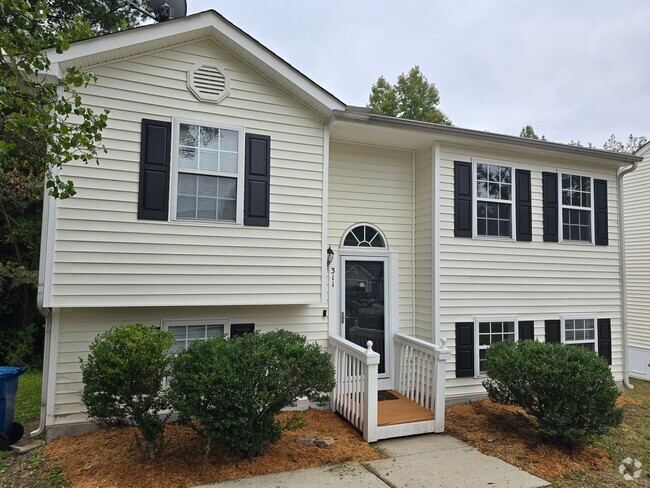 Building Photo - Spacious 3-Bedroom Split Level in Durham c... Rental