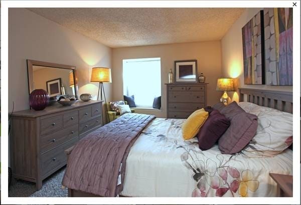 Photo - 105 Village Ln