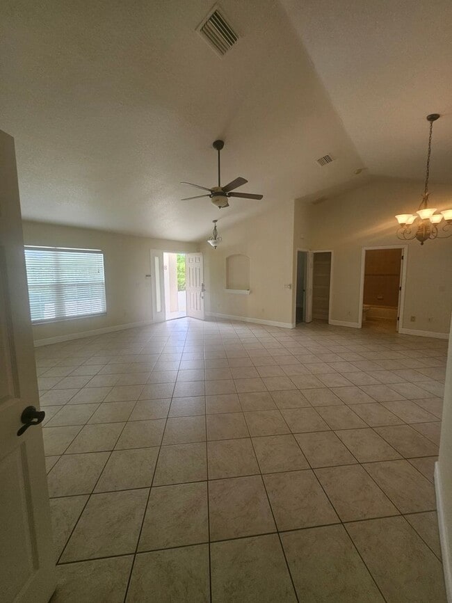 Photo - Rotonda Duplex Unit B